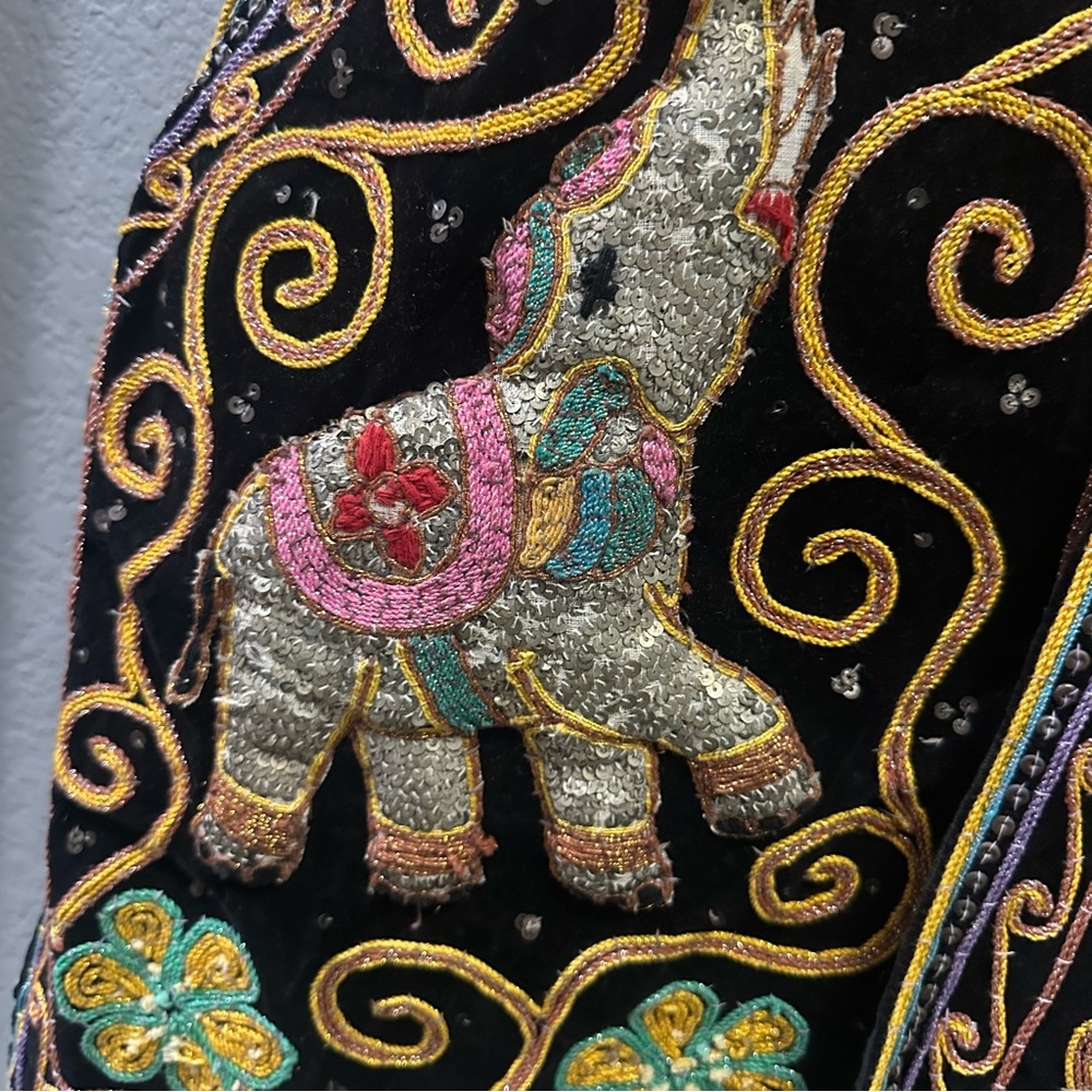 Vintage Ainslie’s beaded elephant sequin embellished vest multicolor size M/L - Picture 4 of 6